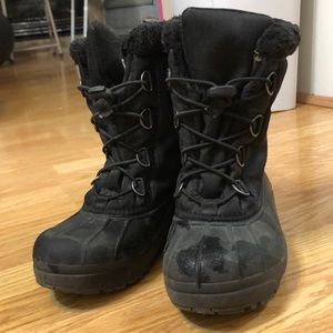 Sorel boys winter boots